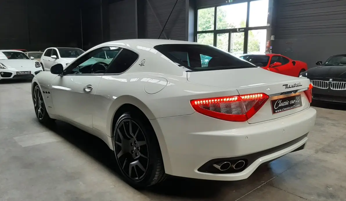 Maserati Granturismo V8 4,2L 405 ch BVA