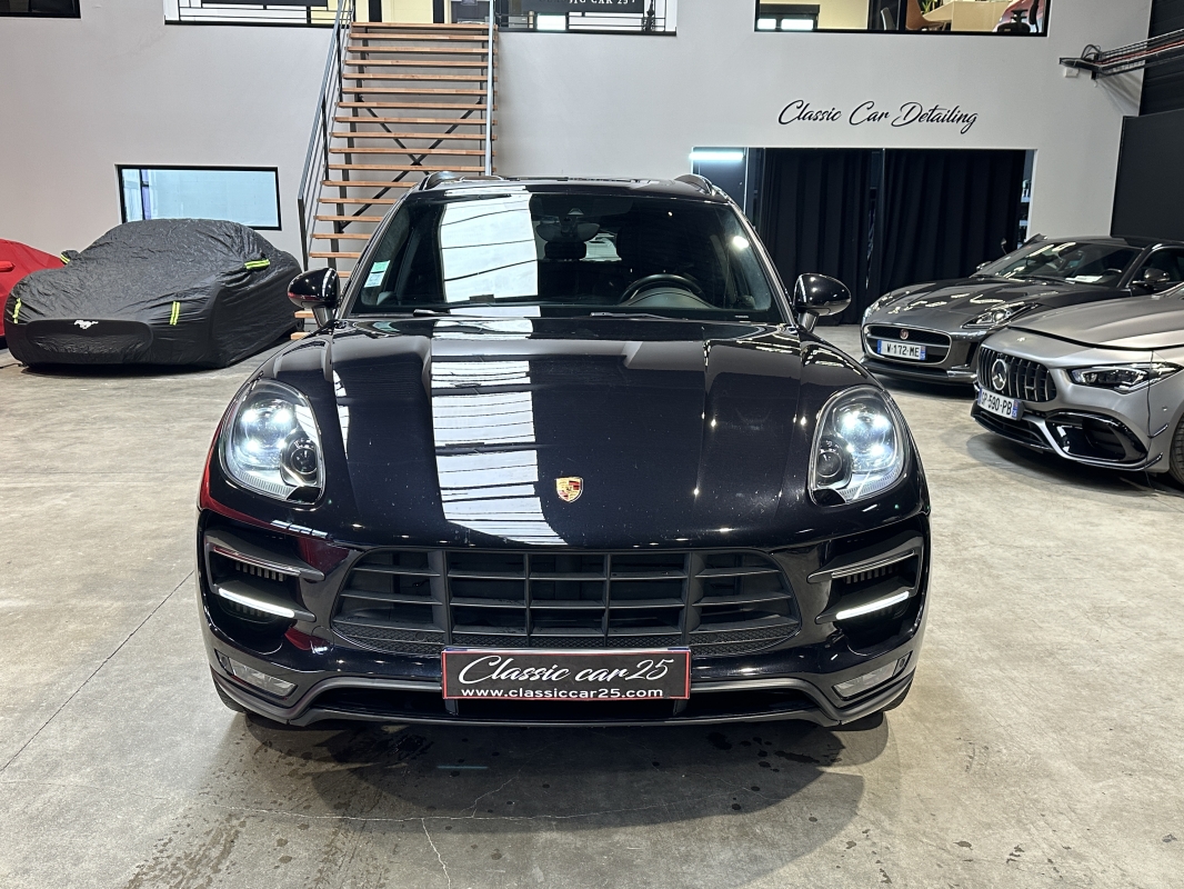 Porsche Macan Turbo 3.6 V6 400 ch