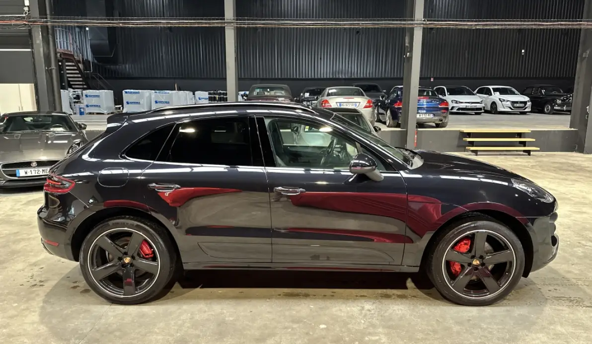 Porsche Macan Turbo 3.6 V6 400 ch