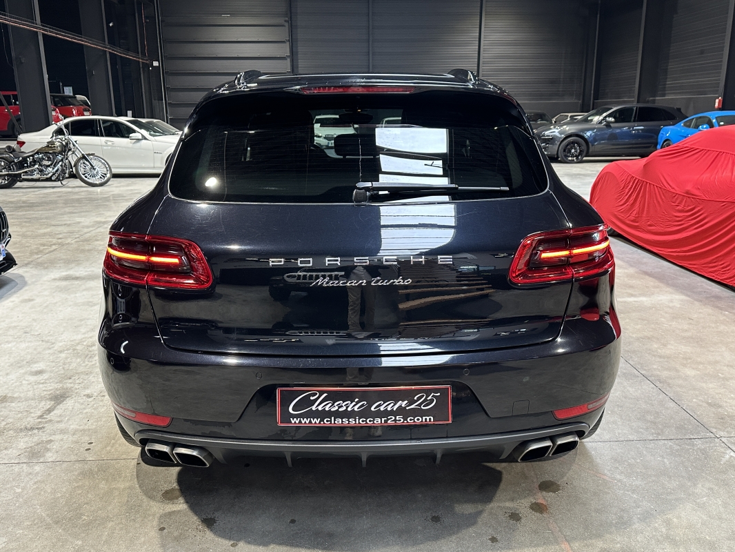 Porsche Macan Turbo 3.6 V6 400 ch