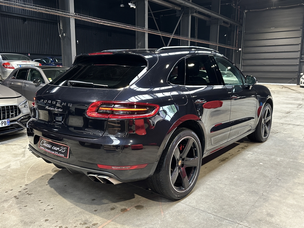 Porsche Macan Turbo 3.6 V6 400 ch