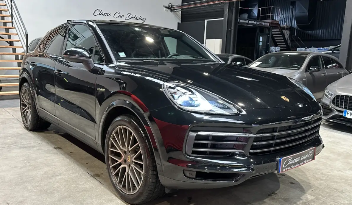 Porsche Cayenne Coupé 3.0 V6 462 E-Hybrid Platinium Édition BVA