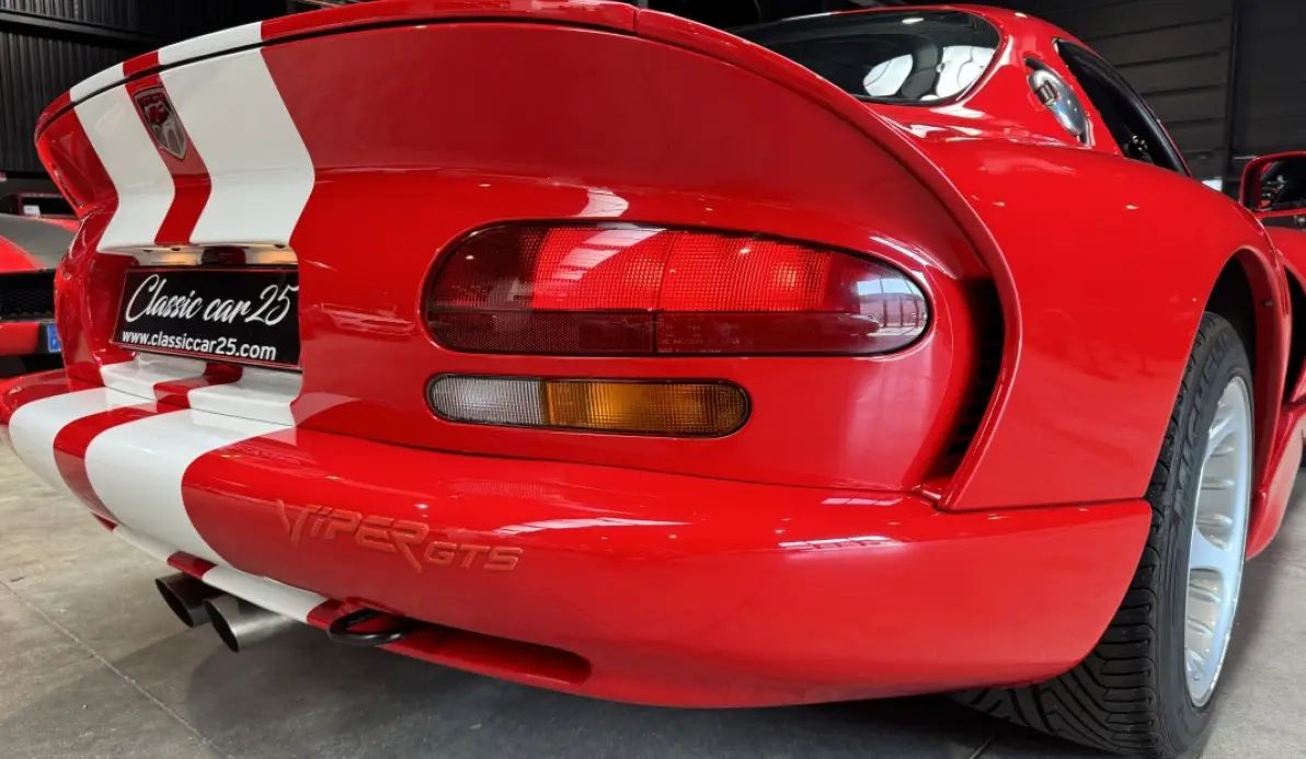 Chrysler Viper GTS 384 ch / 16.600 km / 2e mains