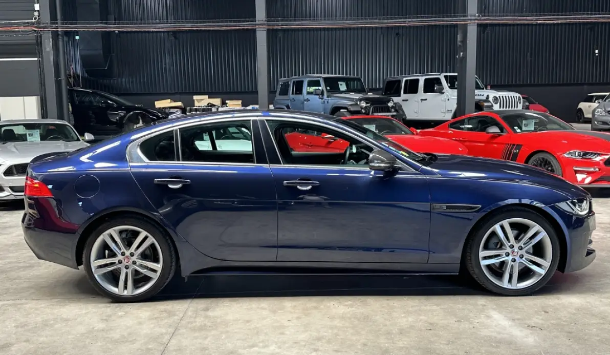 Jaguar XE 2.0 D R Sport 180 ch