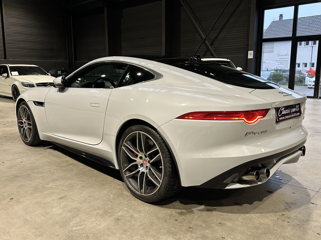 Jaguar F-Type R 550 ch BVA 