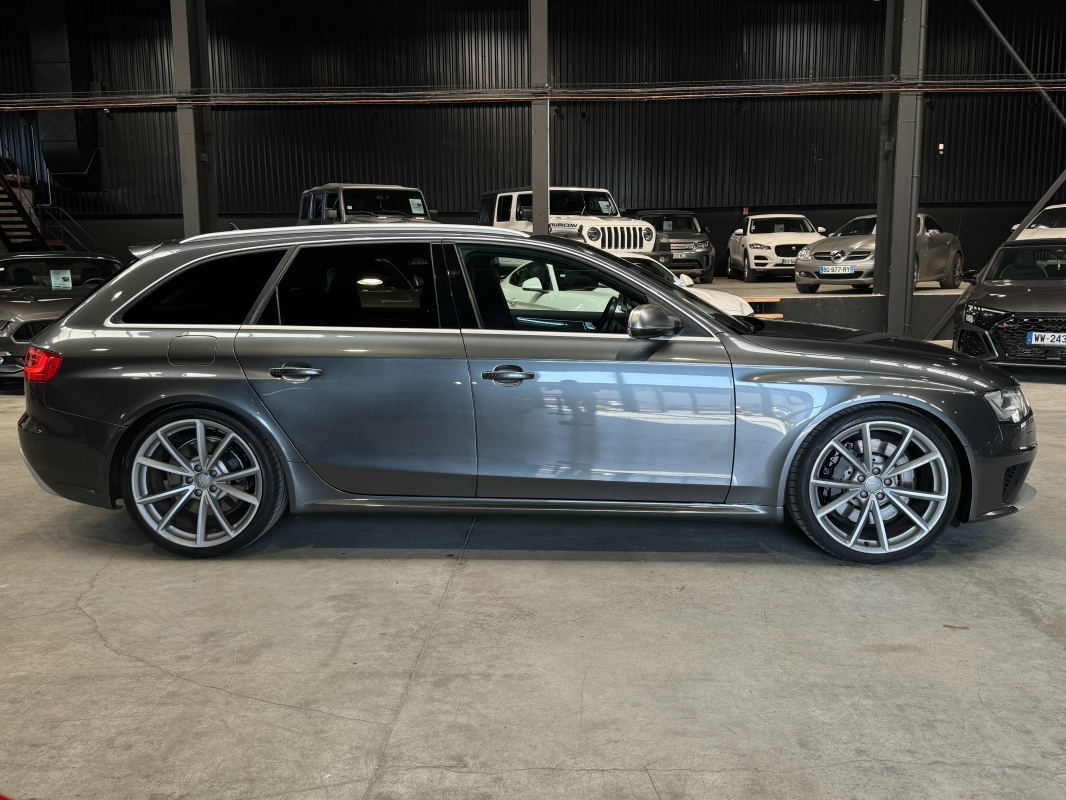 Audi RS4 AVANT 4.2 V8 FSI 450CH QUATTRO S TRONIC 7