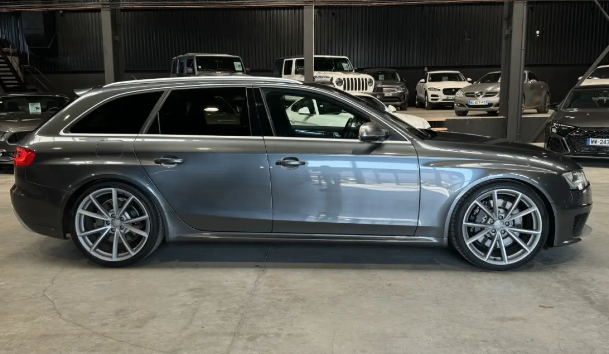 Audi RS4 AVANT 4.2 V8 FSI 450CH QUATTRO S TRONIC 7