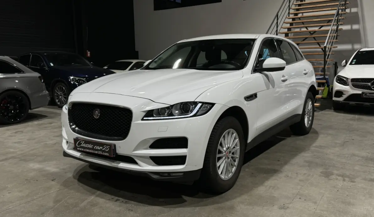 Jaguar F-Pace V6 3.0D 300CH R-SPORT 4X4 BVA8