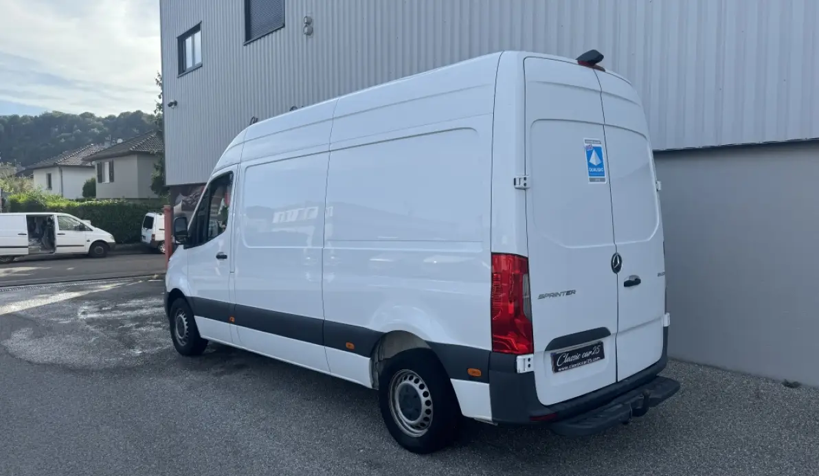 Mercedes Sprinter 211 CDI 37S 3T0 4X2 7G TRONIC